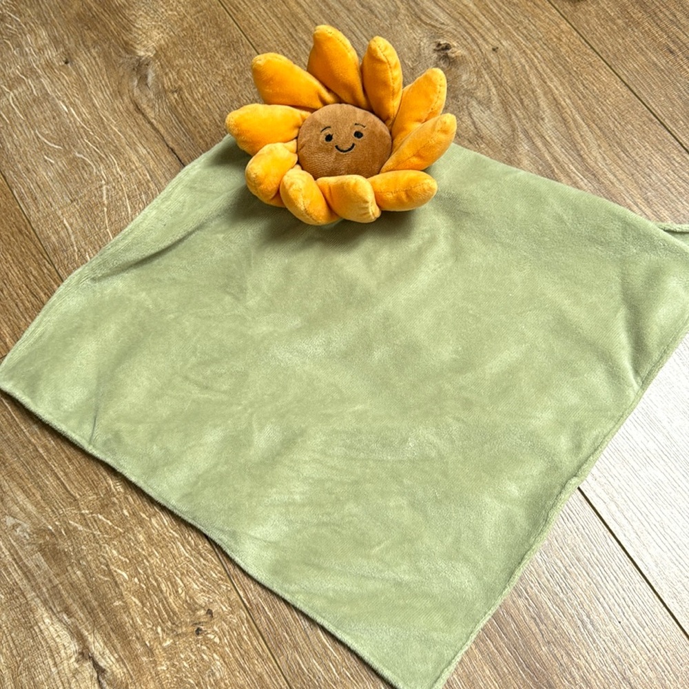 Jellycat Flower Lovey